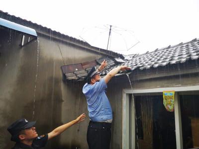 栖霞暴雨实录，威力与影响的震撼瞬间视频曝光